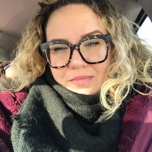 Meet your Posher, Dayna